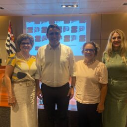 Marília amplia políticas para juventude com novo núcleo e investimento estadual