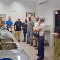 Secretária da Educação acompanha obras na Emef Governador Mário Covas