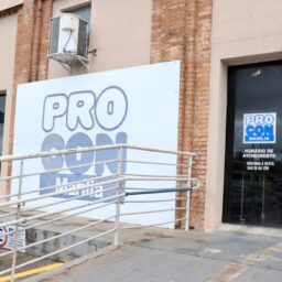 Procon orienta sobre matrícula e compra de material escolar em escolas particulares