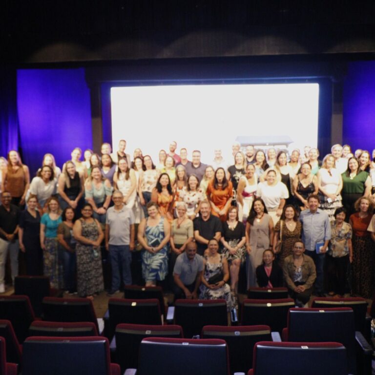 Municípios discutem desafios da saúde pública em encontro regional em Marília