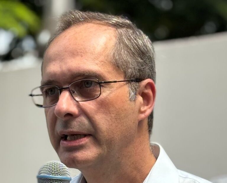 Danilo da Saúde quer informações sobre projetos para atender população de rua