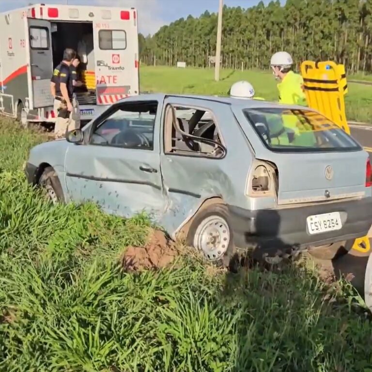Colisão entre veículos na BR-153 envolve casal de idosos, incluindo cadeirante