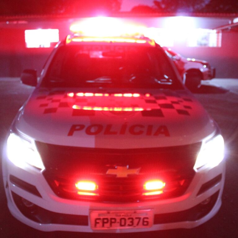 Homem é preso após danificar portão e ameaçar companheira de morte em Pompeia