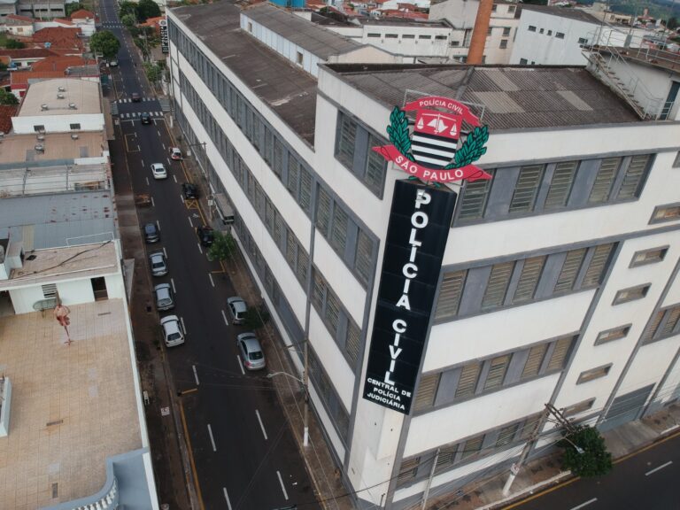 Instrutor de artes marciais sofre ataque com soda cáustica em Marília