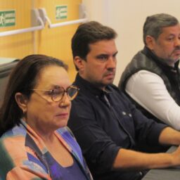 Aos 100 dias de governo, Vinicius cobra entregas e prioriza periferia