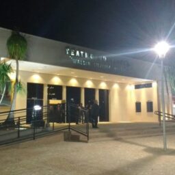 Evento Pratas da Casa homenageia 10 artistas marilienses no Teatro Municipal