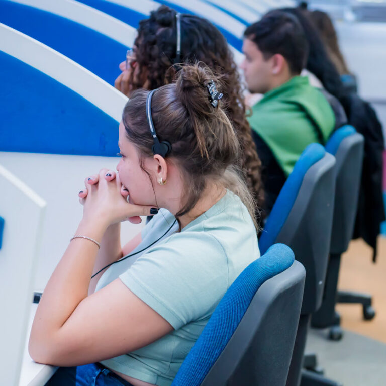 Serviços puxam alta e Marília soma mais de mil empregos formais no ano