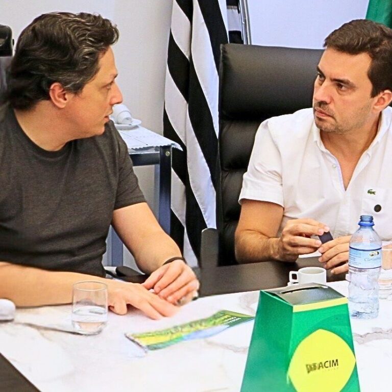 Prefeito se reúne com a Associação Comercial e reafirma compromissos de campanha