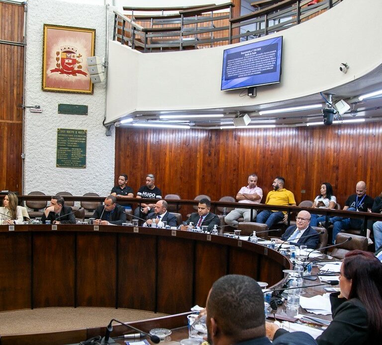 Câmara aprova criação de cargo de oftalmologista para rede municipal