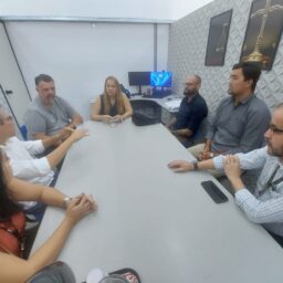 Procon Marília discute início da vigência da Lei de Sacolinhas Plásticas