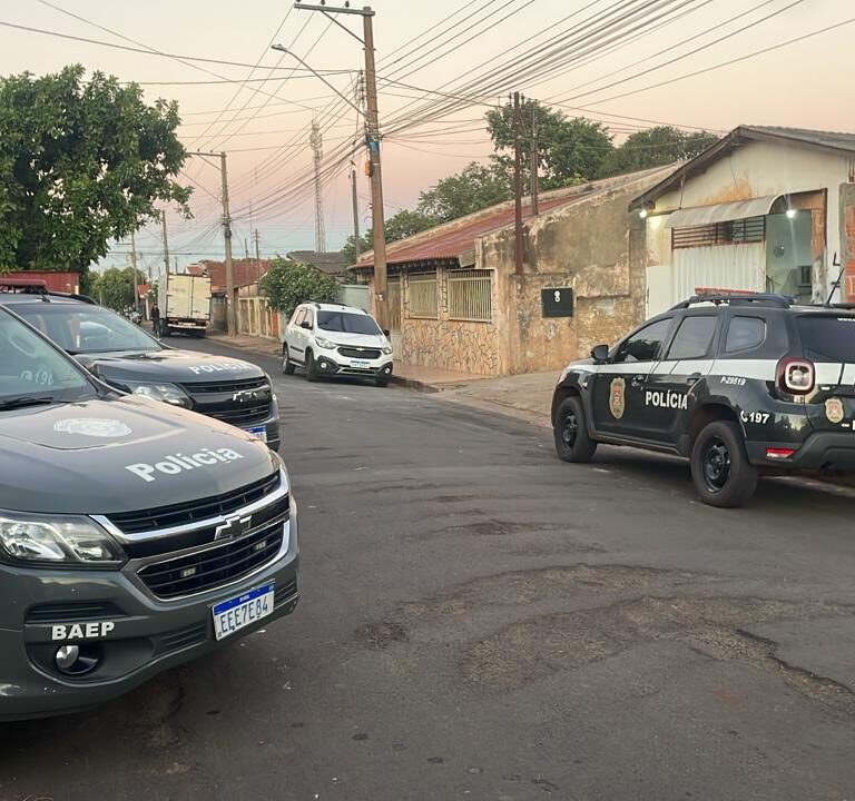 Quadrilha que usava tecnologia para furtar caminhonetes de luxo é desarticulada