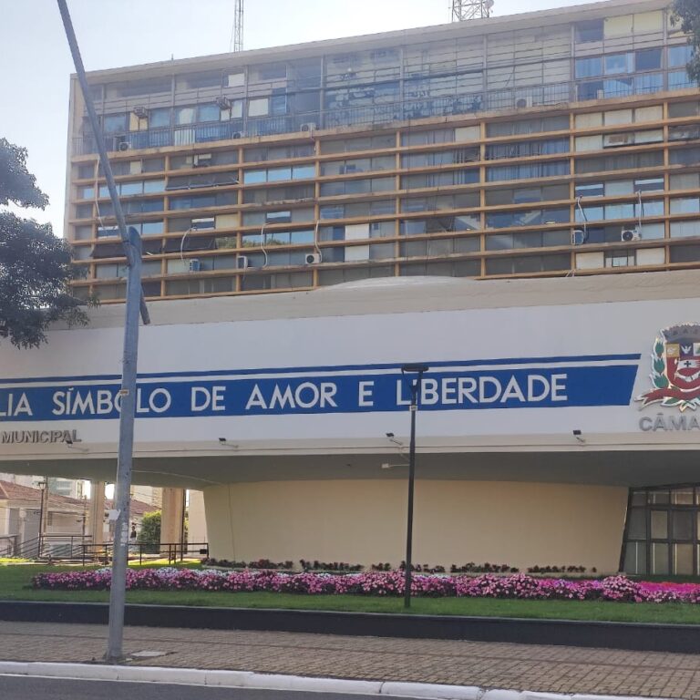 Prefeitura nega concurso público aberto e alerta para golpe