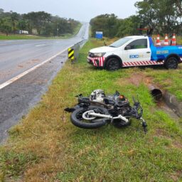 Motociclista morre após colidir contra caminhão em Herculândia