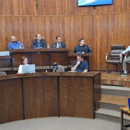 Lei que proíbe sacolas plásticas entra em vigor no dia 15 de julho em Marília