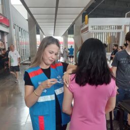 Dia D imuniza quase três mil contra a gripe em um único dia