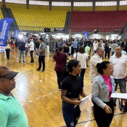 Feira da Empregabilidade atrai quase 15 mil pessoas e viabiliza ocupação de vagas