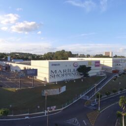 Prefeitura realiza vacinação contra influenza e Covid no Marília Shopping