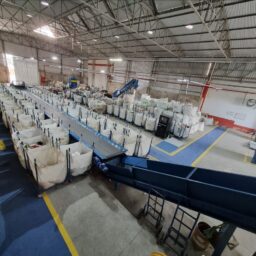 Recicla Garça suspende atividades e aponta falta de apoio da Prefeitura