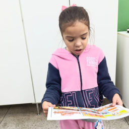 Marília adota ferramenta pedagógica que transforma experiências de alunos autistas