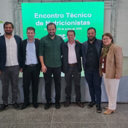 Quintana reúne nutricionistas de 47 municípios em encontro sobre alimentação escolar