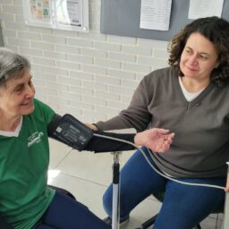 Lei prioriza atendimento a pessoas acima de 80 anos em Marília
