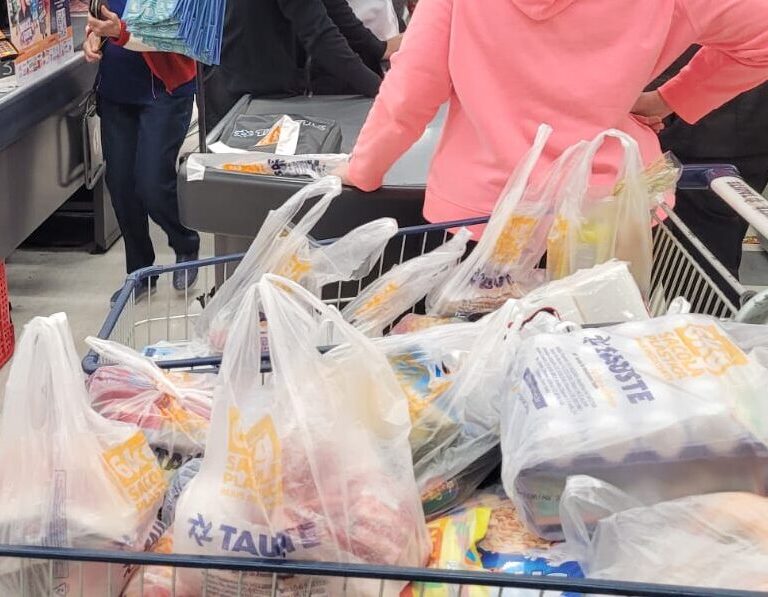 Campanha conjunta prepara população para o fim das sacolas plásticas descartáveis