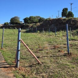 Prefeitura de Marília amplia cercamento e plantio para preservar áreas públicas
