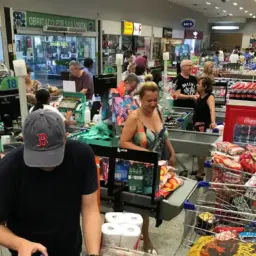 Pressionada por conta de luz, prévia da inflação de julho é de 0,36%