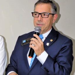 Corpo de coronel da reserva Marcos Carchedi é cremado na região