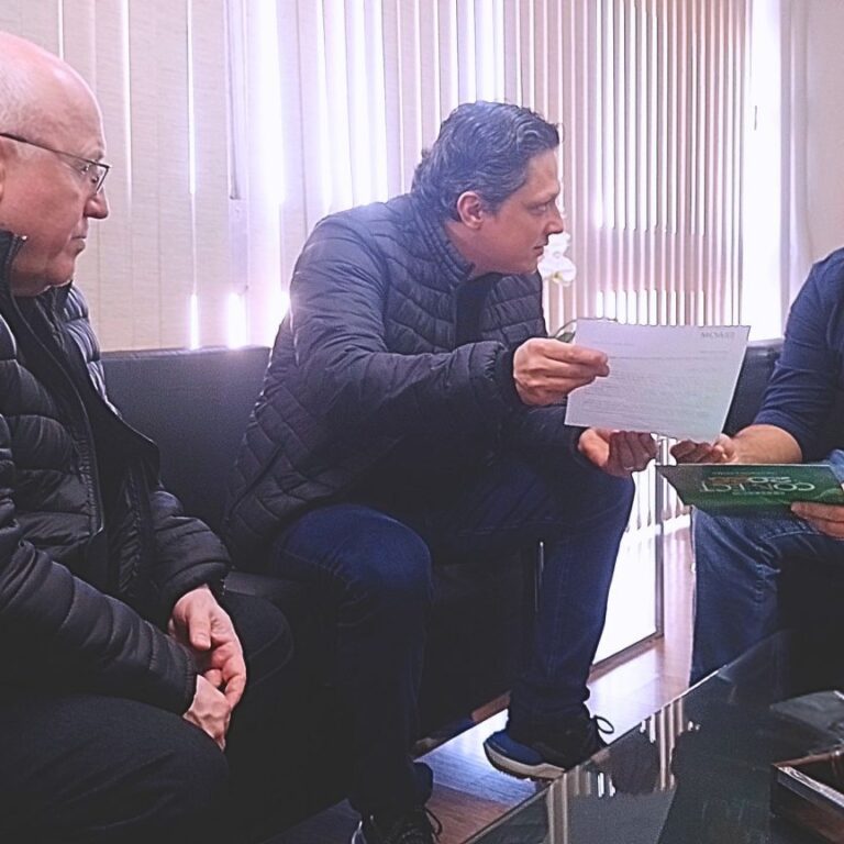 Prefeito Vinicius confirma participação no Acim Connect em agosto