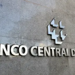 Mercado financeiro reduz projeção de inflação para 5,17% em 2025