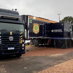 Carreta da Saúde Infantil da PRF inicia atendimento na praça do Espaço Cultural