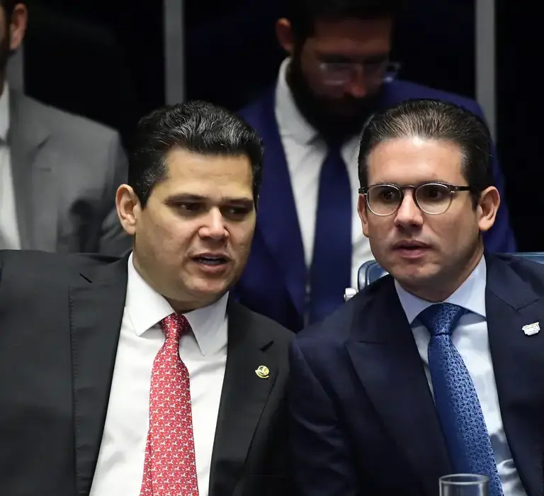 Chefes do Senado e da Câmara falam em união contra ‘agressão’ dos EUA