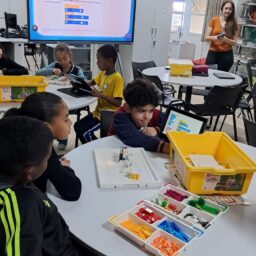 Aulas de robótica envolvem mais de 10 mil alunos da rede municipal de Marília