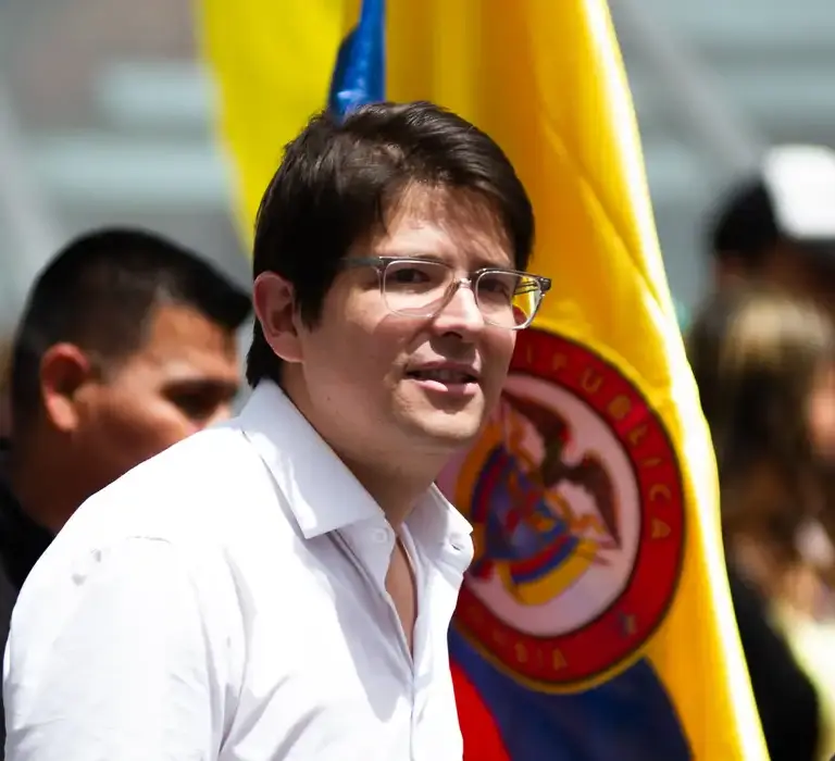 Morre Miguel Uribe Turbay, pré-candidato à presidência da Colômbia