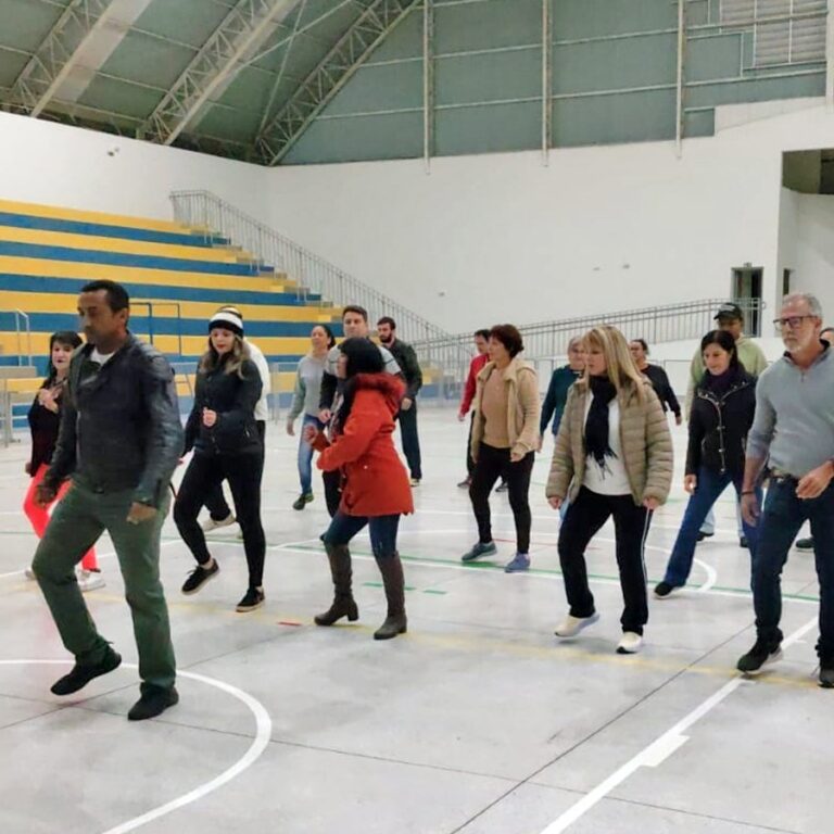 Secretaria de Esportes inicia aulas de flashback no Neusa Galetti em setembro