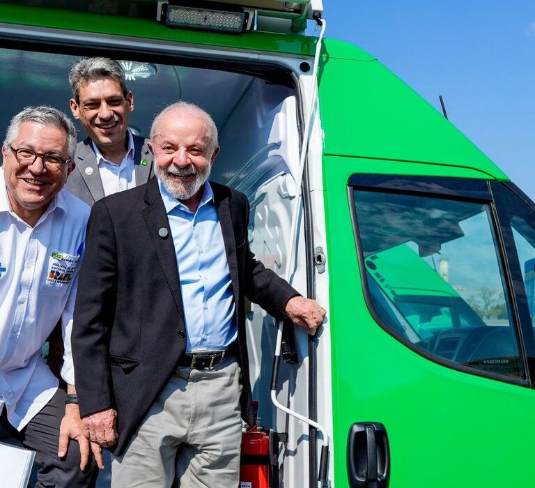 Governo entrega 400 Unidades Odontológicas para reforço no atendimento