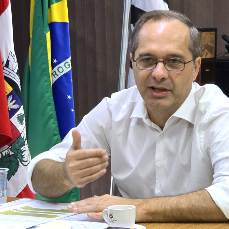 Danilo da Saúde solicita ampliação de cursos na Etec de Marília