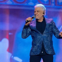 Câmara agenda entrega de título de cidadão ao cantor Matogrosso