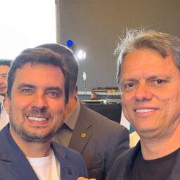 Tarcísio convida Vinicius para coordenar campanha em Marília e região