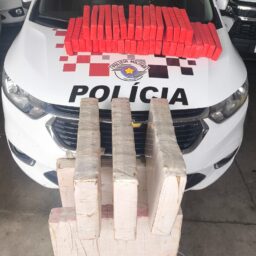 Perseguição policial termina com três presos e 150 tijolos apreendidos em Marília