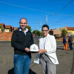 Pompeia inicia recapeamento e instalação de faixas elevadas em bairro