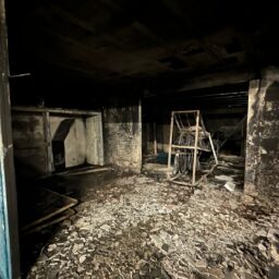 Incêndio atinge metalúrgica e mobiliza bombeiros na zona norte da cidade