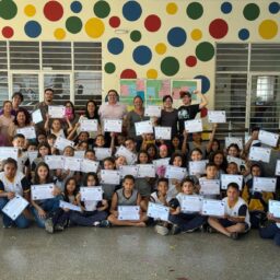 Estudantes de Pompeia participam de Torneio Interno de Robótica na Emef Carmelino