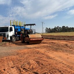 Pavimentação da avenida Luiz Toffoli avança na região sul de Marília