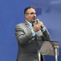 Pastor evangélico morre após colisão em cruzamento de Garça