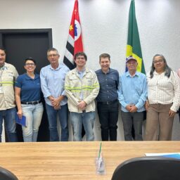 Quintana fecha parceria para ampliar empregos e desenvolvimento sustentável