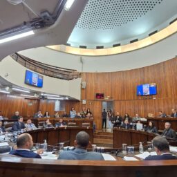 Vereadores aprovam projeto para instalação de banheiros químicos nas feiras em Marília