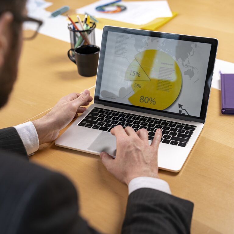 Sebrae oferece cursos de planejamento financeiro e marketing digital em Marília