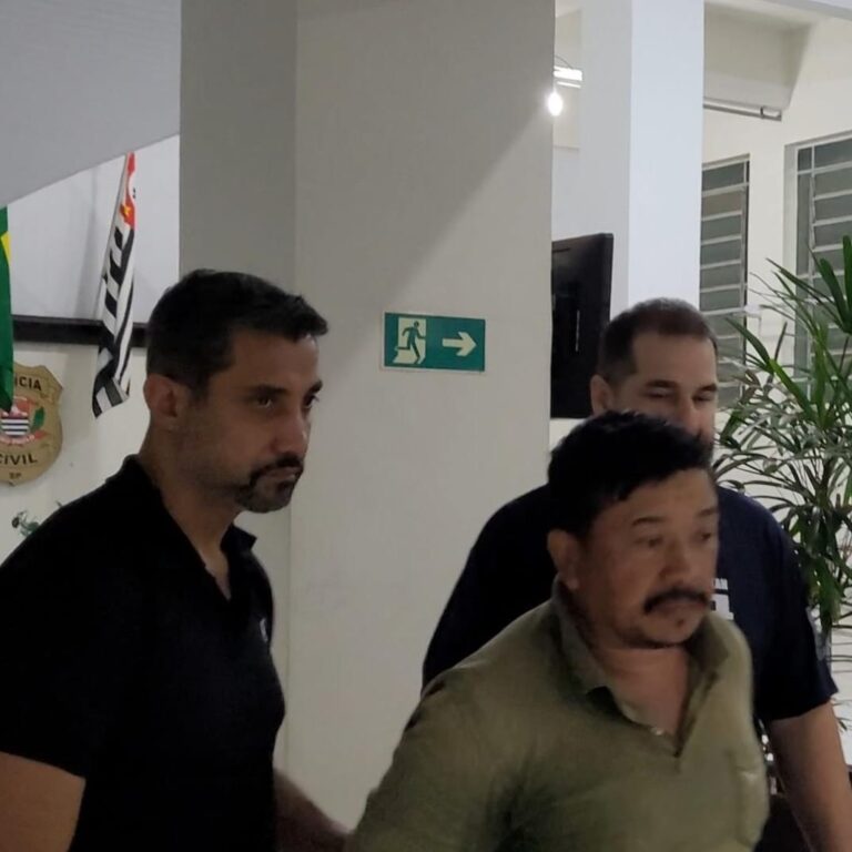 Ocultação de cadáver fundamenta flagrante; construtor espera audiência